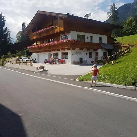 Hanslerfeld Апартаменты Альпбах